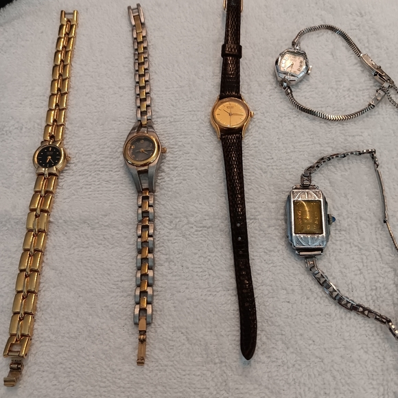 5 Lady vintage watches - Picture 1 of 6
